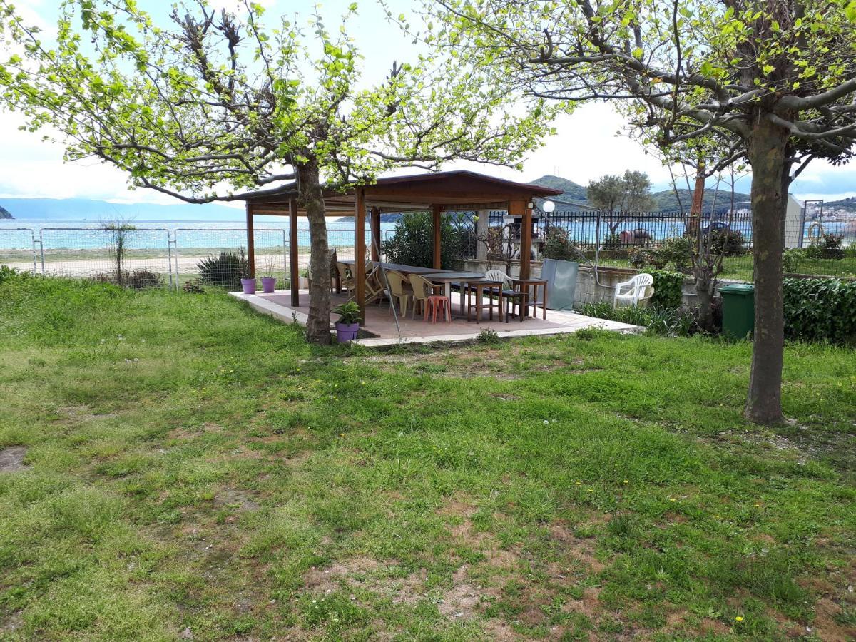Iraklitsa Bay Apartment Nea Iraklitsa Kültér fotó